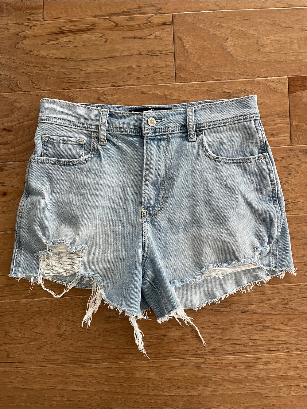 Hollister High Rise Vintage Short 4” 7/28